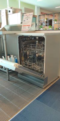 China Verticale Afwasmachine/de Afwasmachinemachine Op hoge temperatuur van het Rekrestaurant leverancier